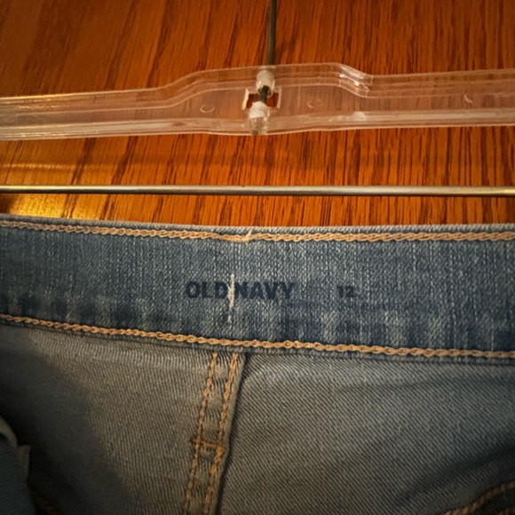 Denim short -old navy girls size 12 light denim shorts - Picture 2 of 3